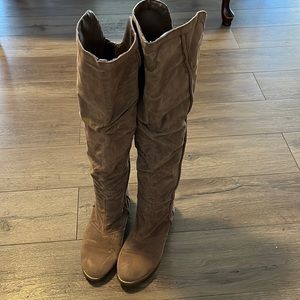 American Eagle Outfitters Women’s Thigh Boots. Size 6 Great pre-owned condition
